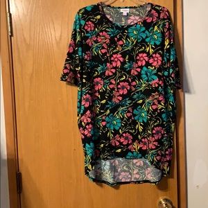 Lularoe Irma top